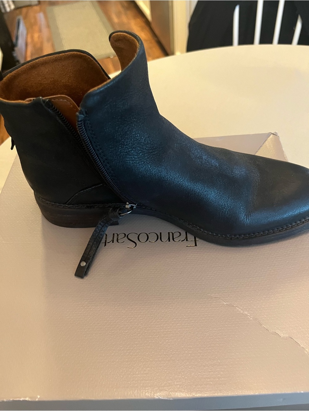 Women’s FrancoSarto Hyla Black Leather Side-Zip Ankle Boot